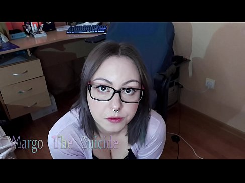❤️ Seksikas prillidega tüdruk imeb dildot sügavalt kaamera ette Pornovideo at us ❌️
