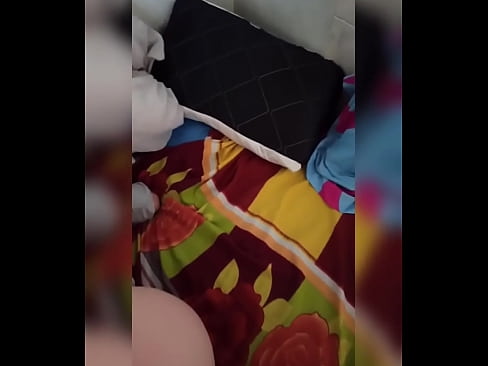 ❤️ Minu toakaaslane jääb üksi koju, sest tema abikaasa läheb puhkusele ja ma kasutan võimalust teda nussida ja täita tema perse piimaga Pornovideo at us ❌️